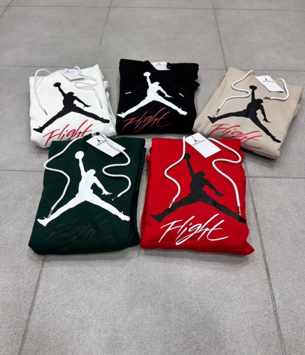 e465eec4-c8c4-4e54-b8ff-35d144eca09a.jpg Buzo jordan 1