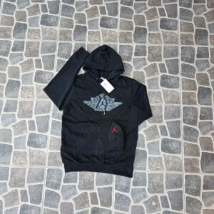 Buzo Jordan 4
